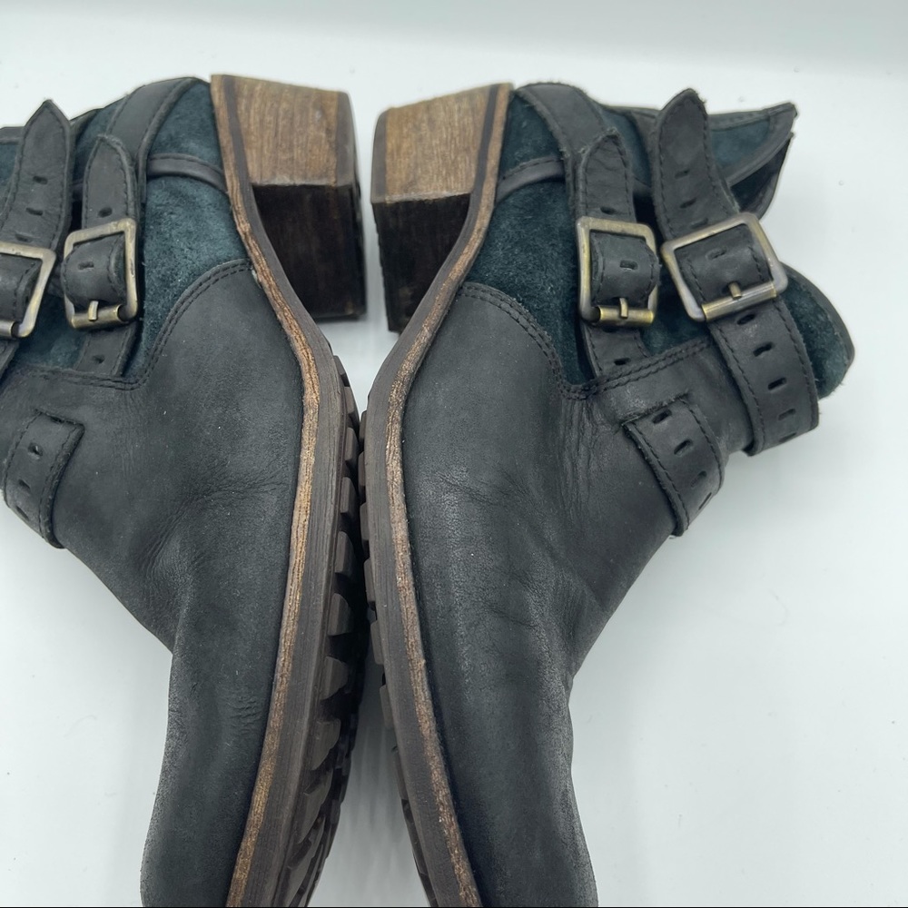 Ugg Australia Patsy Round Toe Leather Ankle Boot - image 6